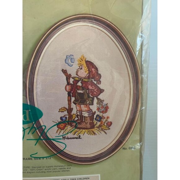 Paragon Exquisite Hummel Crewel Stitchery Kit 233 - Picture 2 of 5